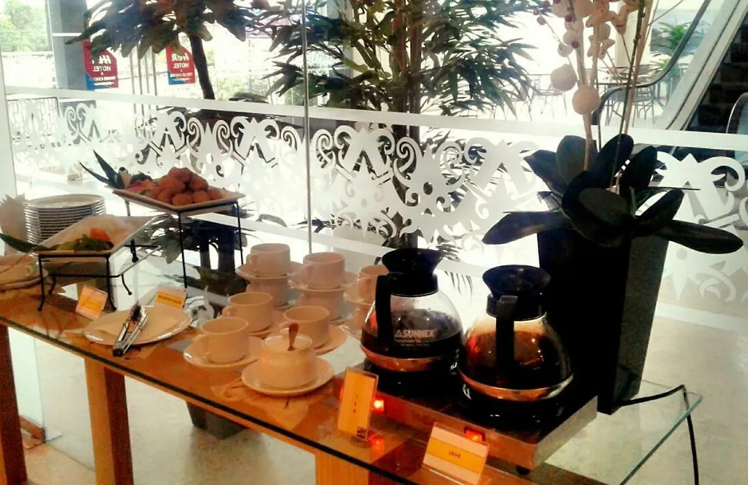 Her Hotel & Trade Center Balikpapan-1