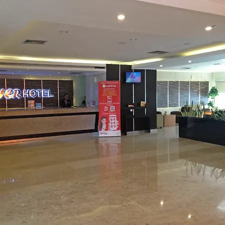 Her Hotel & Trade Center Balikpapan-3